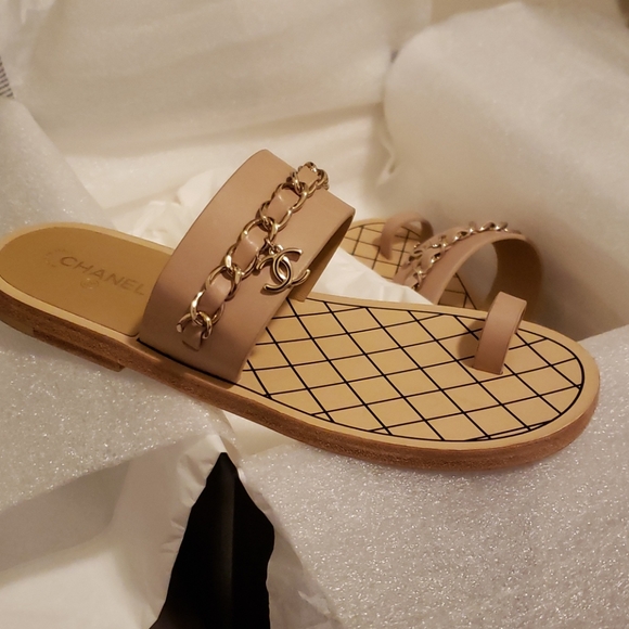 Chanel Sandal - Picture 3 of 8